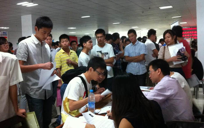 武汉高校育英才 瑞安企业纳人才---29名各大院校莘莘学子加盟“九游会j9大家庭”