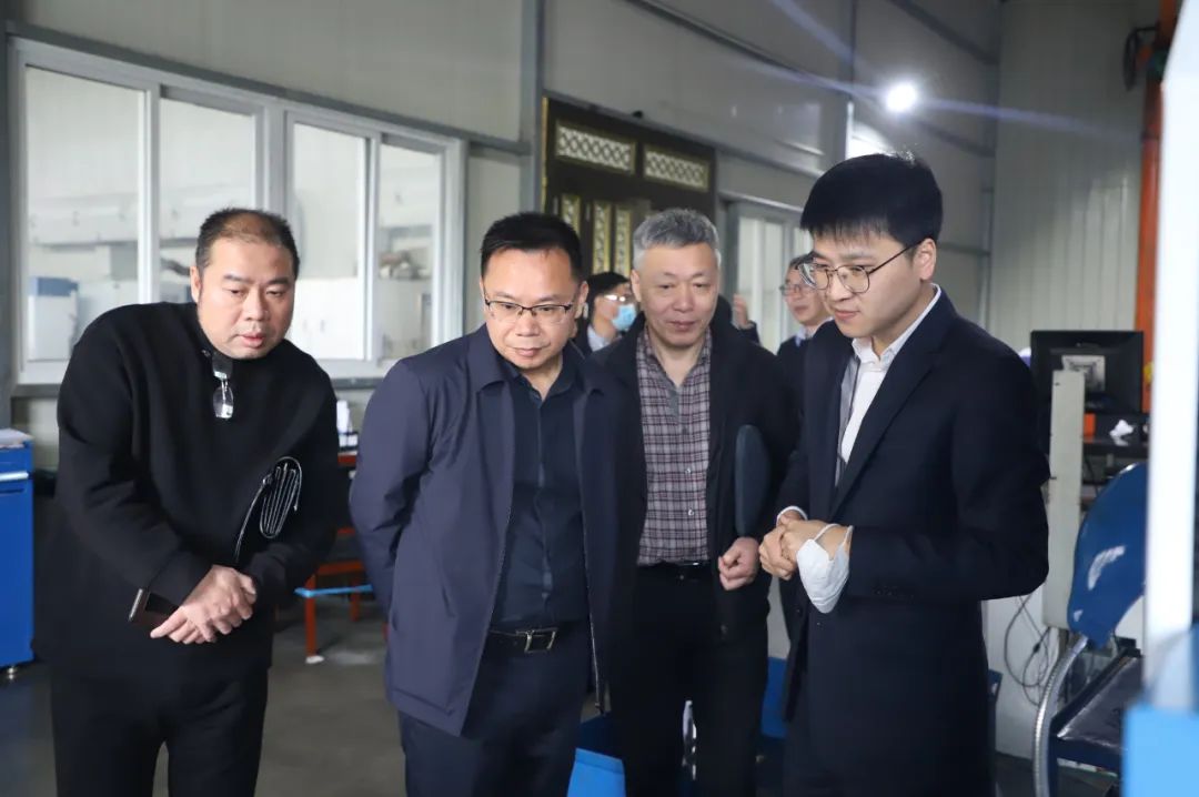 市人大常委会副主任吴功宜莅临九游会j9科技开展企业“专精特新”调研